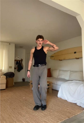 Hot Stuff Dance Break Performance