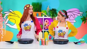 WHO DRAWS BETTER? Easy And Cool COLOR Challenge by 123 GO! UNIVERSE