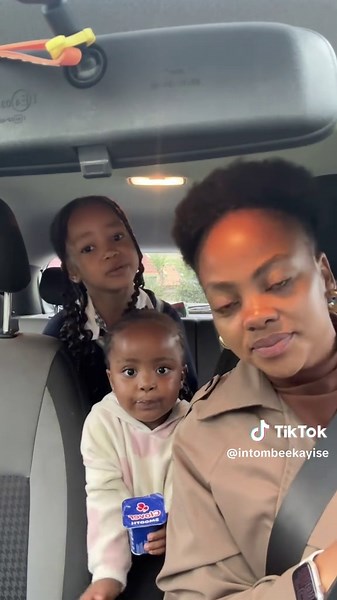 Daily Routine: School Drop-off and Outfits