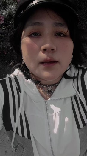 AJSJJS CASI SE CAE AL LAGO XD@GUCCI UU