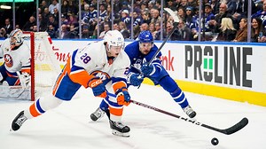 Isles lose to Maple Leafs, 5-2