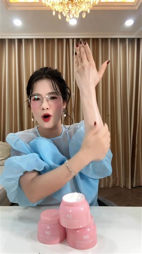 659 reactions · 114 comments | Giải pháp trắng sáng– mịn màng– thơm...