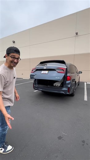 8.1M views · 55K reactions | The 2025 Honda Odyssey Minivan is a top tier family car | Pushing Pistons | Facebook
