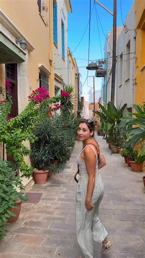 If you’re wondering how Crete, Greece stacks up for costs, here’s a breakdown of what we spent to stay for almost a month. Keep in mind we paid for rent for a month but ended up leaving after 3 weeks because of flight prices to our next destination. 🏠 We rented an apartment for the month a block from the beach and about 10 minutes walk to the old town center of Chania for $986. 🌯 We ate out at least once per day, and sometimes twice. But we often had a quick meals like gyros or shared an appet