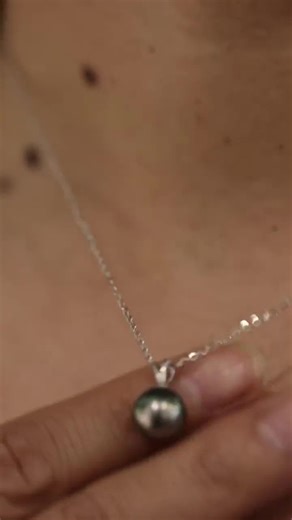 Tahitian Black Pearl Necklace in Sterling Silver – Natural Saltwater Pearl Jewelry Gift for Her, Minimalist Pendant - Etsy