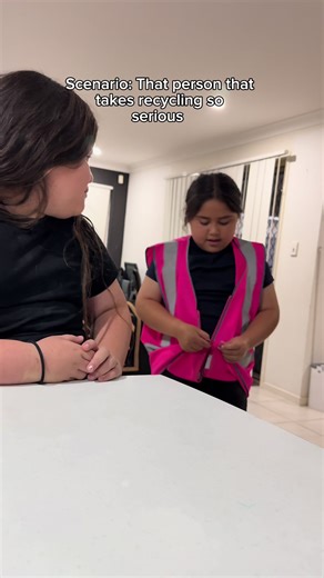 Recycling doesn’t have to be hard!! The ARL literally tells you what goes in what bin💯 you will also find the ARL signs on many of the products you already have, so make sure to check it before you chuck it!! Head to arl.org.au for more info. #ad #ARL #CheckTheLabel #RecycleAtHome #CheckItBeforeYouChuckIt