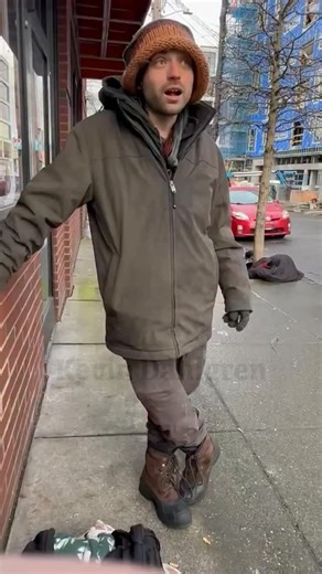 A homeless man mocking Harm Reduction workers that repeatedly offer him and his friends pipes, straws and foil to keep using drugs and then look the other way when they overdose or die. #homeless | Truth on the streets