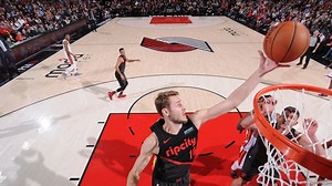 Jake Layman and Evan Turner connect on alley oop in Portland Trail Blazers loss to Miami Heat