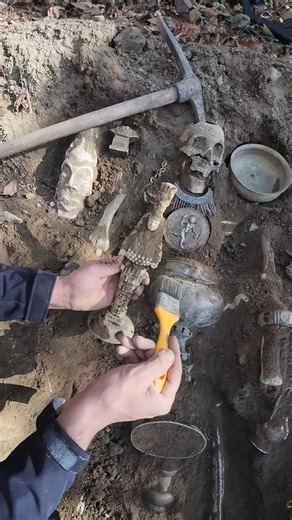 14K views · 83 reactions | I found a statue while treasure hunting | Treasure Hunter Gold | Facebook