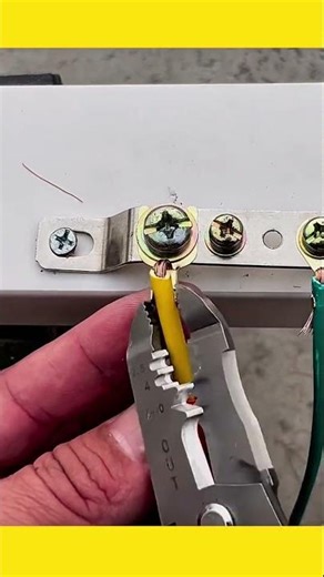 Simple and safe wire connection method #electrical #diytools #shorts