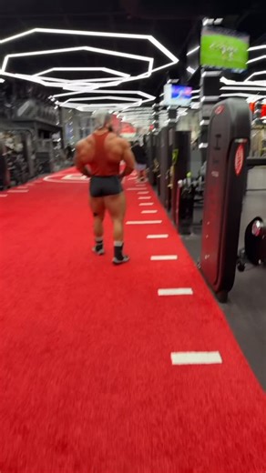 SAM CUNADO 🇨🇺 🇺🇸| 212 IFBB PRO🌐 on Instagram: "For me every time I go to the gym is like taking on a life challenge. The gym is literally the only place where there are no rules , no one above you or under you . It’s the one ☝️ place where you can control the outcome based on the decision you make right in then , if you choose to give it your best regardless of what is happening in your life you will be victorious because whatever you just did there will translate to EVERYTHING YOU WILL DO 