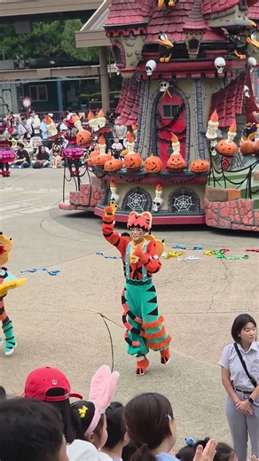 [Everland Halloween Parade 2026] Rose Garden & Carnival Square | Everland Halloween Parade 4K | 0...