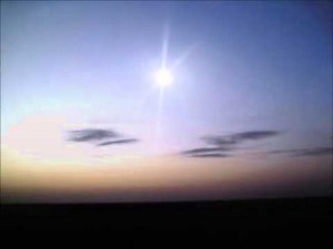 معنى الخيط الأبيض من الخيط الأسود من الفجر