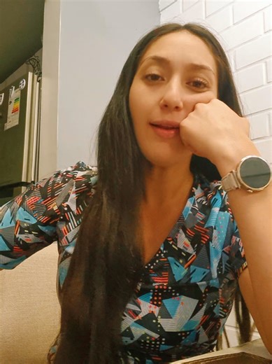 Humor chileno sobre relaciones y comparaciones divertidas