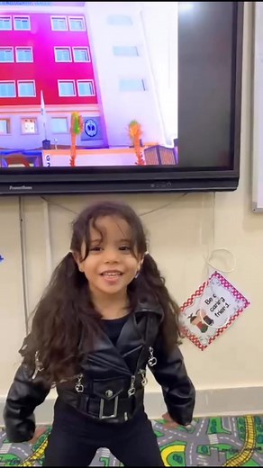 🎈 Bright minds, happy hearts, and endless curiosity! 🌼 Kindergarten is where learning begins with smiles, laughter, and imagination. 💕📚 #KindergartenJourney #LearningIsFun #LittleLearners #EarlyEducation #JoyfulLearning | El karma School