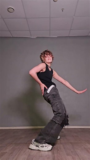 Just dancing 💫 #Tobii #dance #viral #fyp
