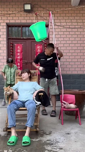 You won't give me pocket money #funnyvideo #funny #daily #vlog #comedy #Handsome Xiao Ding