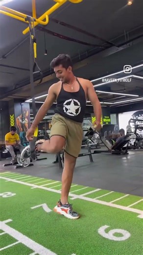 Single leg hand claps push ups🔥🙏 #viral #gym #bodybuilding #motivation