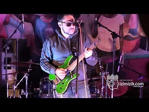 T VICE | ROBERTO LIVE GUITAR JAM | LITTLE HAITI | 2 21 20