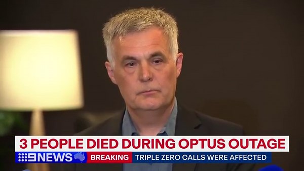 Three people dead during major Optus network outage | 9 News Australia
