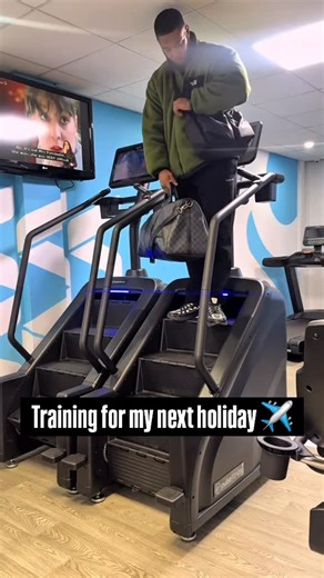 IMJUSTBAIT on Instagram: "Training for my next trip 🤣 📸 @jbpt6"