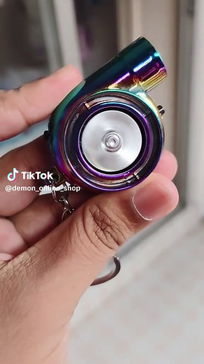 Demon Online Shop သည် TikTok ပေါ်တွင် ရှိသည်