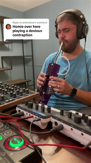 Replying to @aintershow its called a NuRAD - basically a MIDI/CV controller for a synth ⚡️🎷 #nurad #synth #synthesizer #synths #music #electronicmusic #saxophone #windsynth #windcontroller #synthmusic