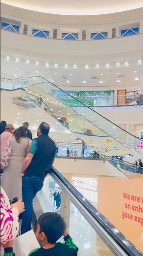 Most Beautiful Views of City Centre Deira Dubai 🇦🇪 #Viral #DubaiVlog