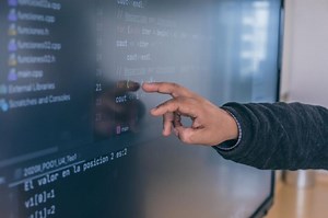 Educación híbrida: ¿Qué son las aulas Hylabs y cómo transformarán el aprendizaje de los estudiantes?