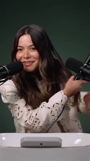 Miranda Cosgrove's Nighttime ASMR Makeup & Hair Routine