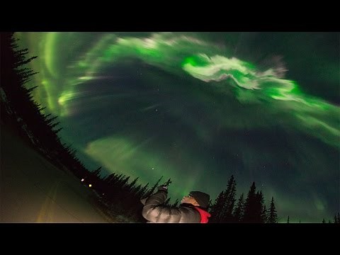 The sound of Aurora Borealis-- Real time video!