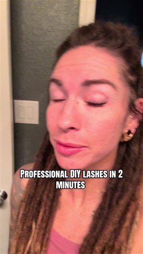 Effortless Application of OKAYLOVE Vixen Lashes