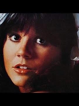 14 Sexy Photos of Linda Ronstadt