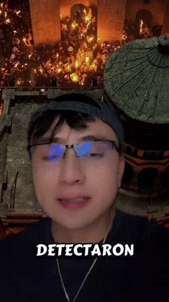 Así se vivió el descenso del Fuego Sagrado 2026 en Jerusalén. Entre la fe inquebrantable y la tensión política, el milagro vuelve a dar la vuelta al mundo. #FuegoSagrado #Jerusalen #SabadoSanto #Milagro #Ortodoxos