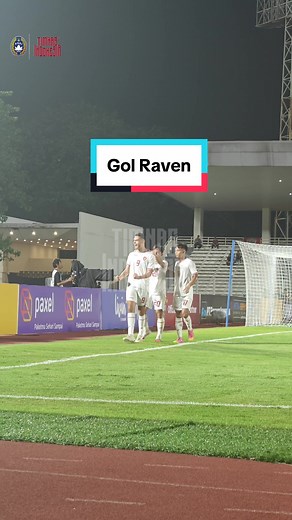 Jens Raven Impresses with Stellar Performance on the Field