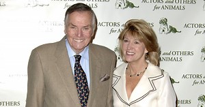 Peter Marshall Had 3 Marriages: Hollywood Squares Host's Wives