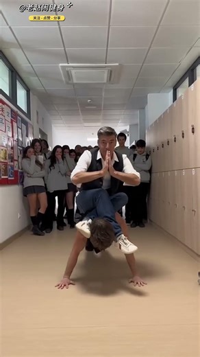 The fitness guy amazed the teacher. #fitness #bodybuilding #weightlifting #muscle #powerlifting #...