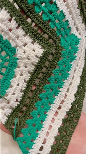 Hip scarf tutorial #crochet #crochetcrosai #crocheting #handmade #lifeisbutadream