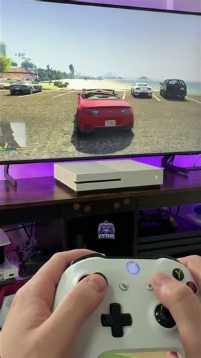 GTA V on Xbox One S - Grand Theft Auto 5