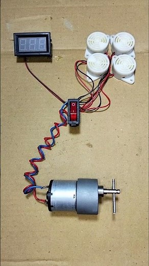How to Powering 4 Buzzers and Voltmeter With a Dynamo Gear Motor _ DC Motor #dcmotor #tech #shorts