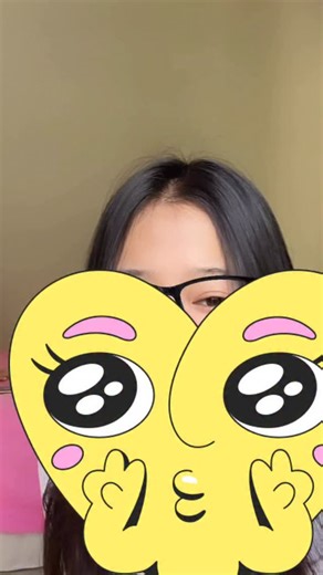 Vitoni Zhimomi on Instagram: "Someone please send help 😫😂"