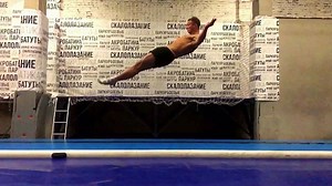 Basic flips by JIYO Athlete Kirya Kk' Kolesnikov 😌👌 I do love to train basics as you may see👀 1) it’s really important, if you wanna do other tricks easier and more confidently 2) it’s fun and cool to be skilled in basics JIYOWEAR.com | Team JIYO
