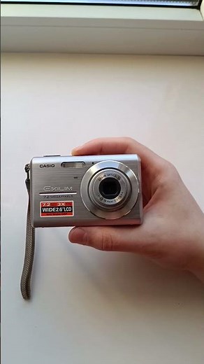 ✨ Metal pocket digicam vibe — Casio Exilim EX-Z75 compact digital camera #Y2K #2000s #Digicam
