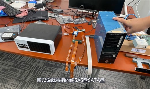 高清视频：一次讲清企业级NVMe和SAS/SATA SSD热插拔测试