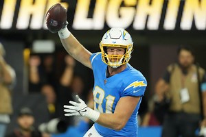 Early Fantasy TE Start’ Em/Sit’ Em Picks: Start-Sit Advice for Key Tight Ends in Week 12
