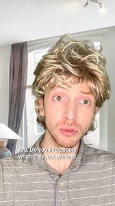 Teaching a Dutch person to chuckle out of politeness | Double Dutch