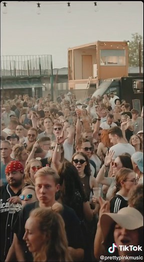 So proud of our first @deepwoodsmusic open air this summer 🫶🏼🌲🎶 Thank you #Leipzig it was an amazing celebration 🥰 thank you to all label artist for making this day musically special @thomaslizzara @nicopusch @thomasbeyermusic @djneilrichter - looking forward to more great releases with you!! 🙌🏼.📸 @wecamz #deepwoodsmusic #wanderlustmusic #prettypinkmusic #melodichouseandtechno #progressivehouse