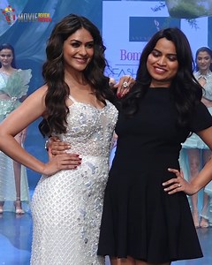 1.2M views · 58K reactions | Mrunal Thakur Turns Showstopper For Anusha At Bombay Times Fashion Week Day #mrunalthakur | Movie Review Preview | Facebook