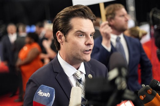 "EE.UU. está fusionando humanos con extraterrestres", denuncia Matt Gaetz, excongresista por Florida - La Opinión