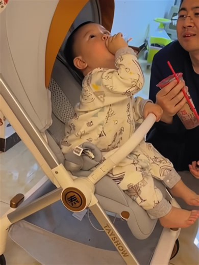 Gunung semeru meletus lagi pada sore hari ini rabu tanggal 19-11-2025 pukul - 16:00 wib#gunungsemerulumajang #gunungsemerumeletus #fyp